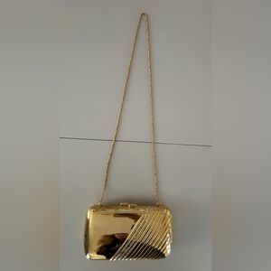 VTG: Whiting and Davis International | Walborg hard shell cocktail handbag.